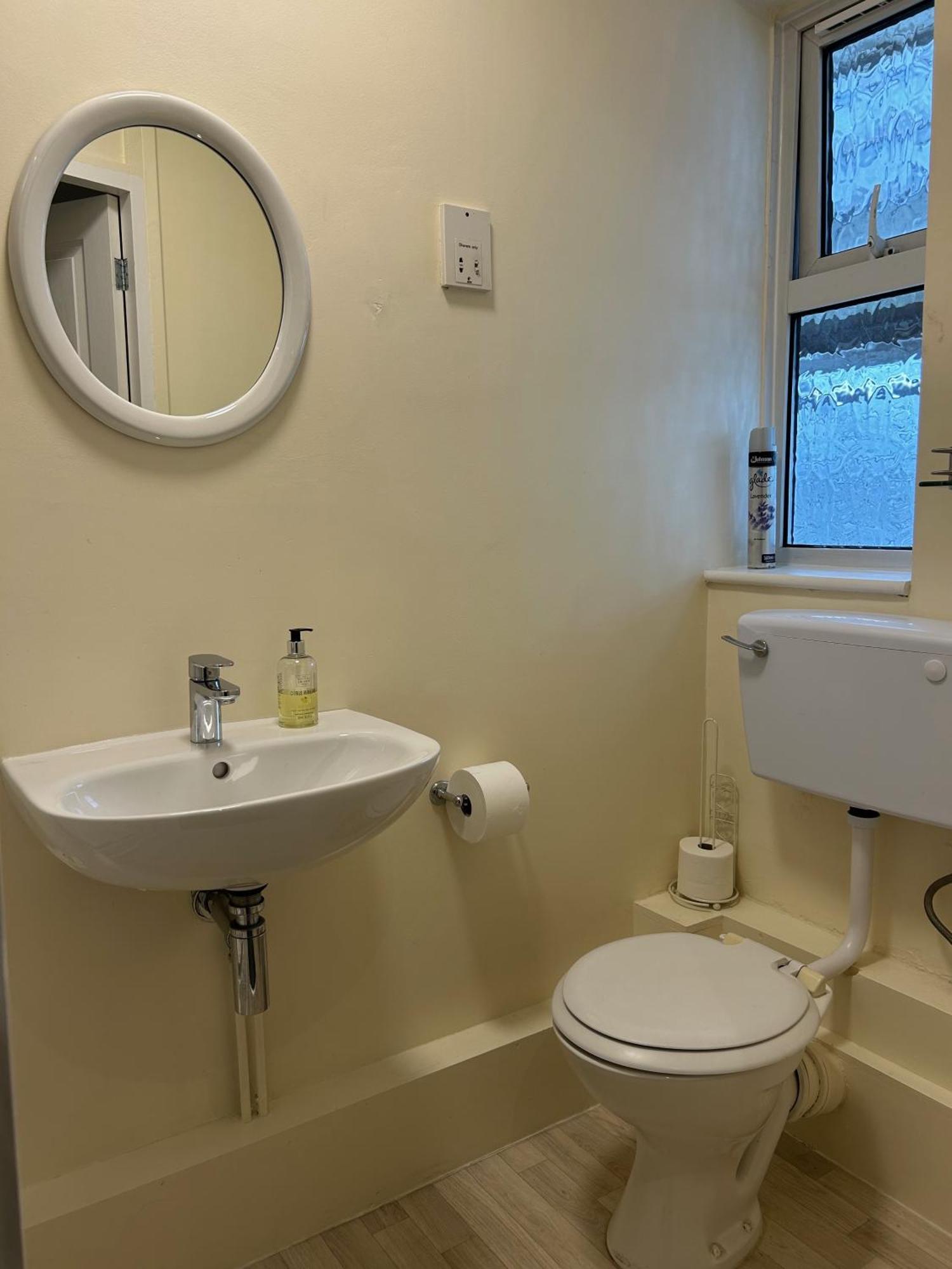 Oakwood Heathrow Couette-café 2*