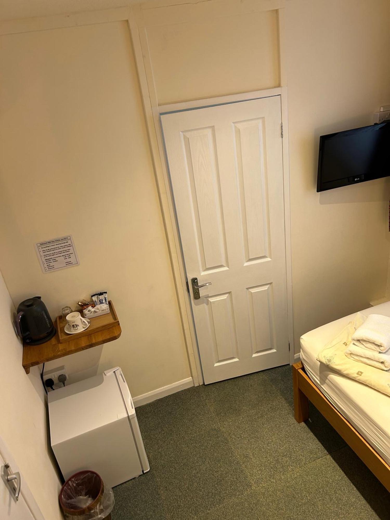 Oakwood Heathrow Couette-café