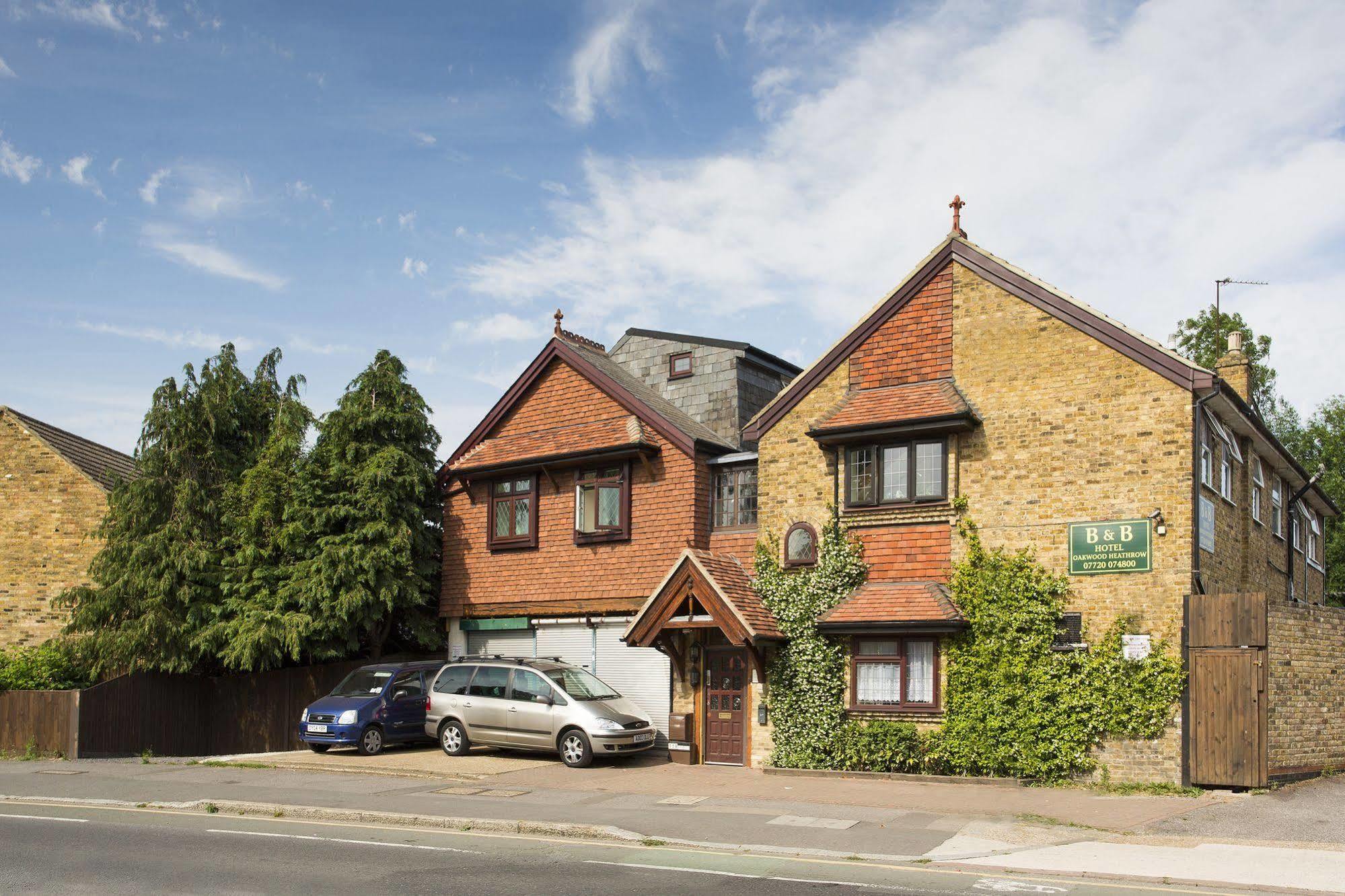 Couette-café Oakwood Heathrow 2*