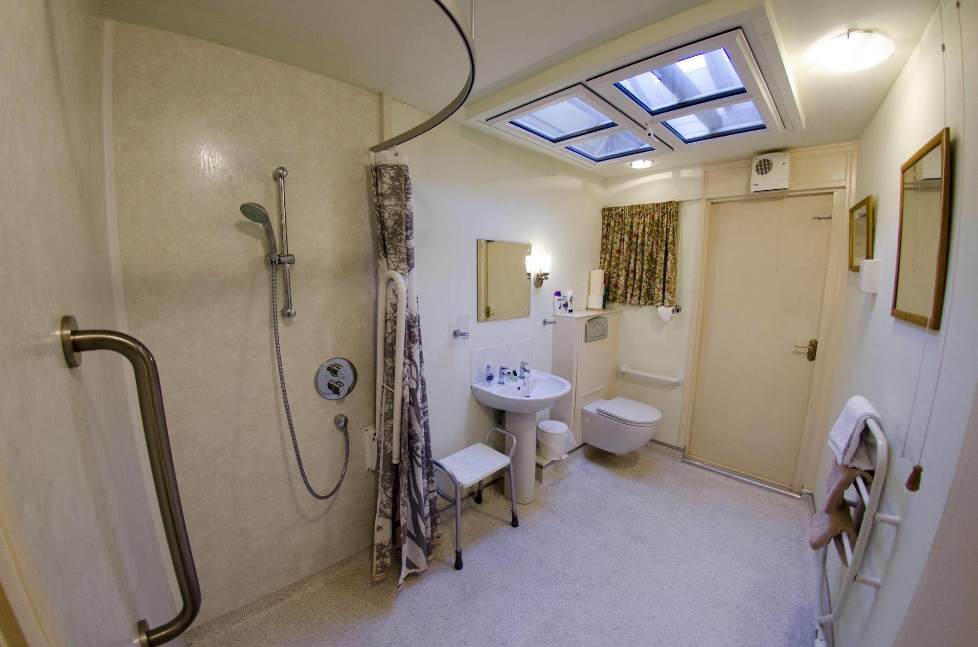 Oakwood Heathrow 2* Hillingdon
