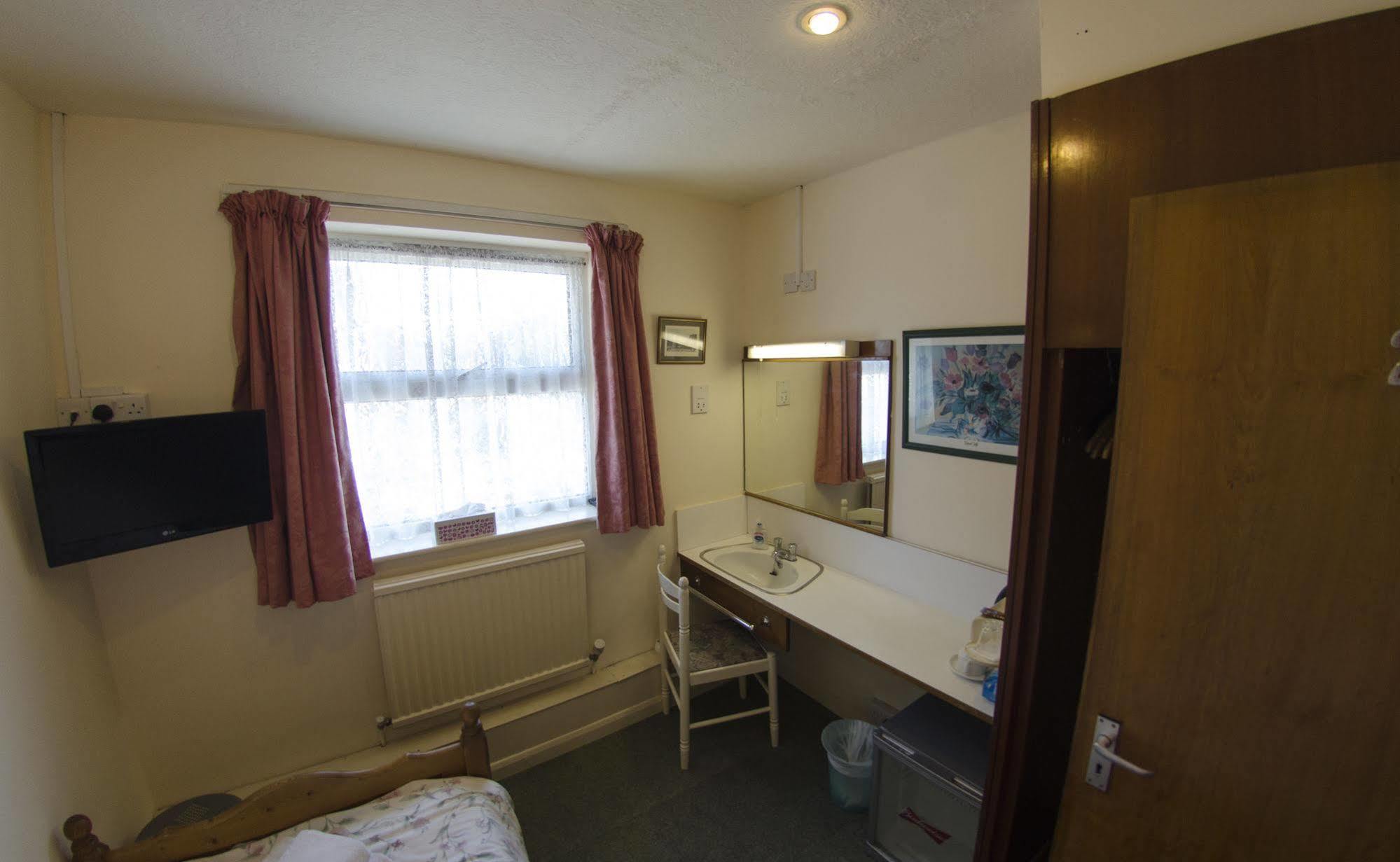 Couette-café Oakwood Heathrow 2*